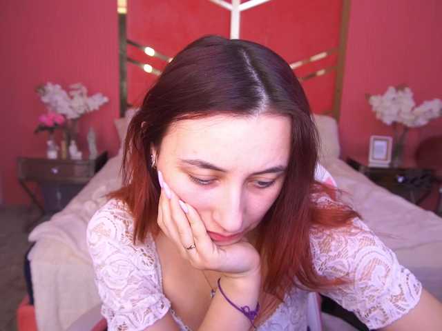 RoxyRayy's BongaCams show and profile