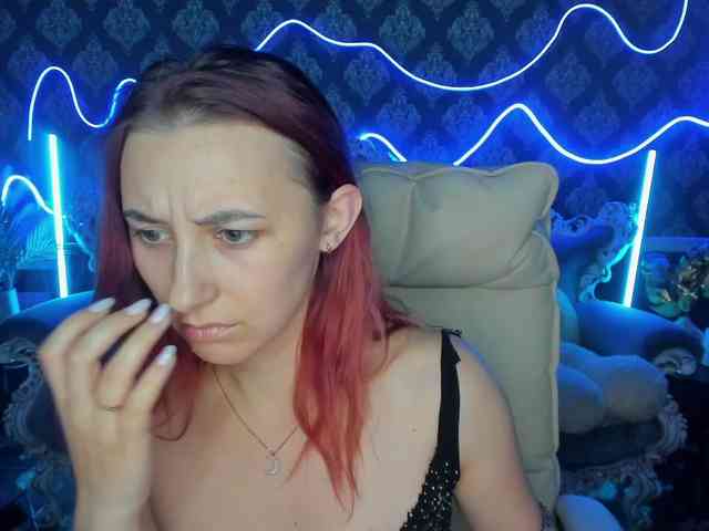 RoxyRayy webcam