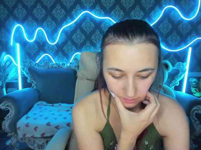 RoxyRayy webcam