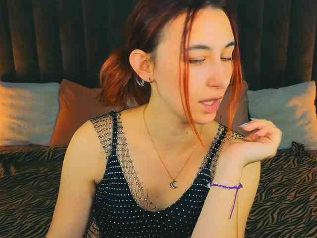 RoxyRayy webcam