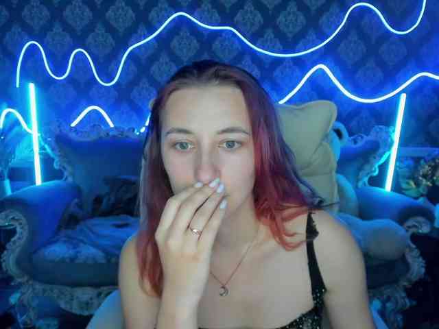 RoxyRayy webcam