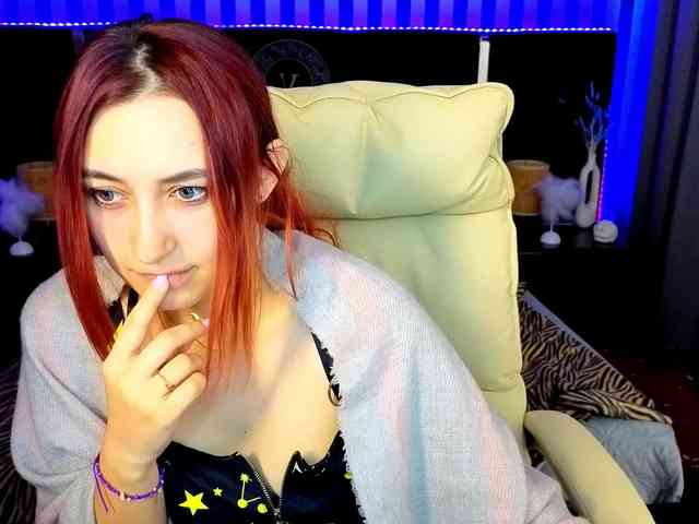 RoxyRayy webcam