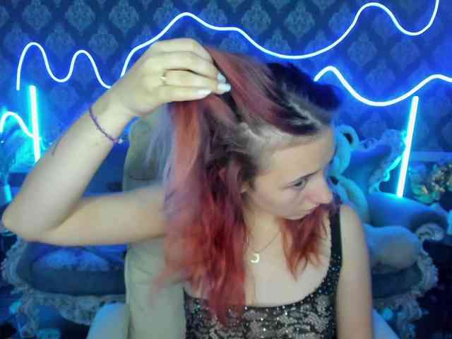 RoxyRayy webcam
