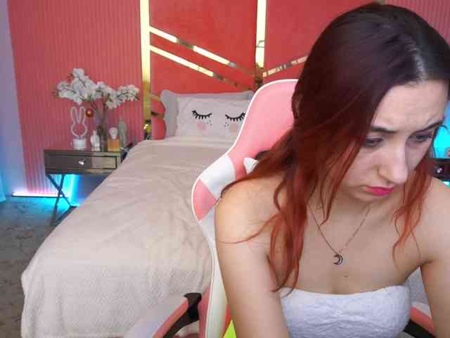 RoxyRayy webcam