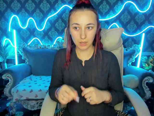 RoxyRayy webcam