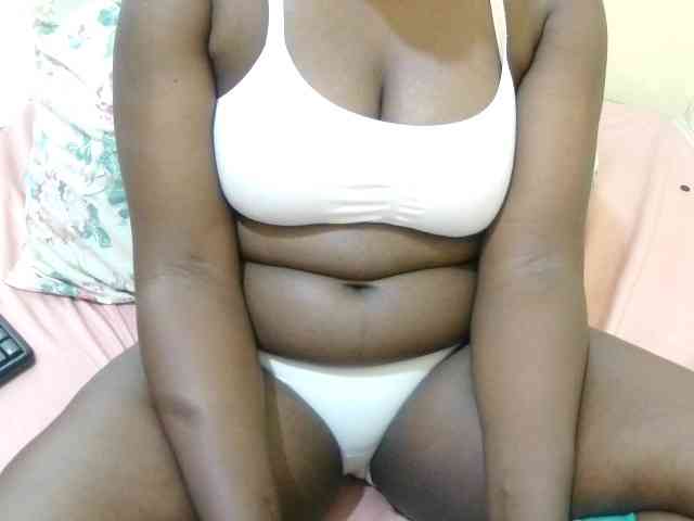 just-lela webcam
