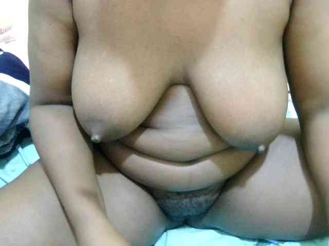 just-lela webcam