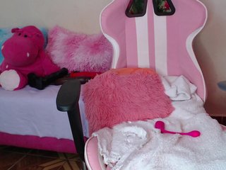 Gianna-cute Porn Show