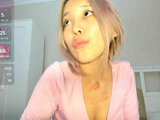 AnzuKim webcam