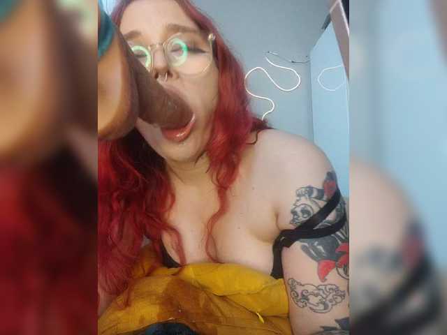 xinsic's BongaCams show and profile