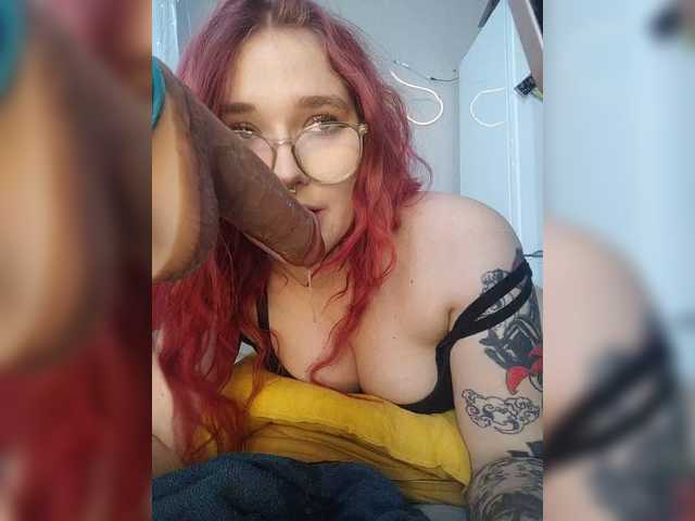 xinsic's BongaCams show and profile