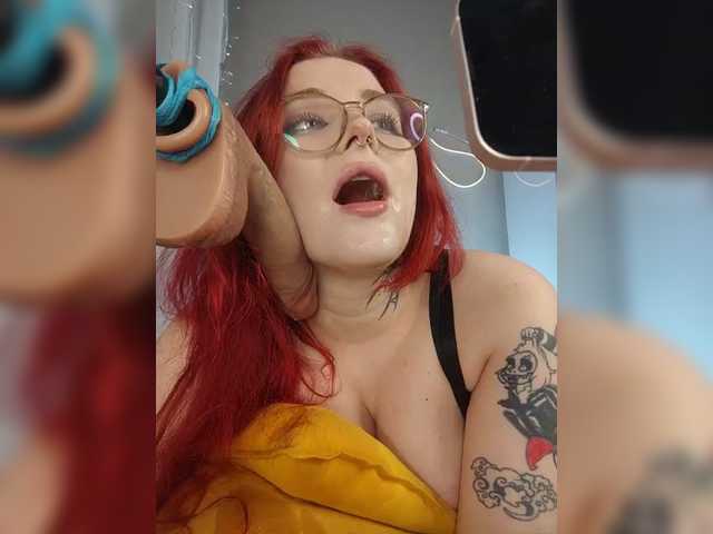 xinsic's BongaCams show and profile