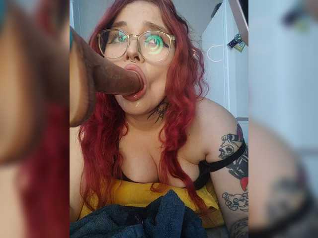 xinsic's BongaCams show and profile