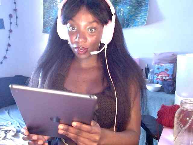 lanaluxxe4 webcam