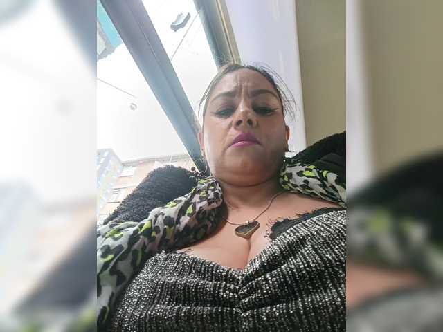 AlexaBrown12's BongaCams show and profile