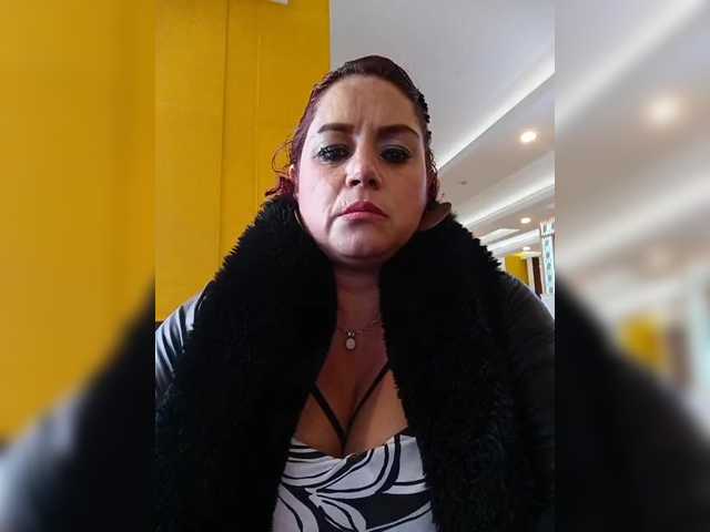 Sex chat gratuit in direct cu AlexaBrown12 pe BongaCams