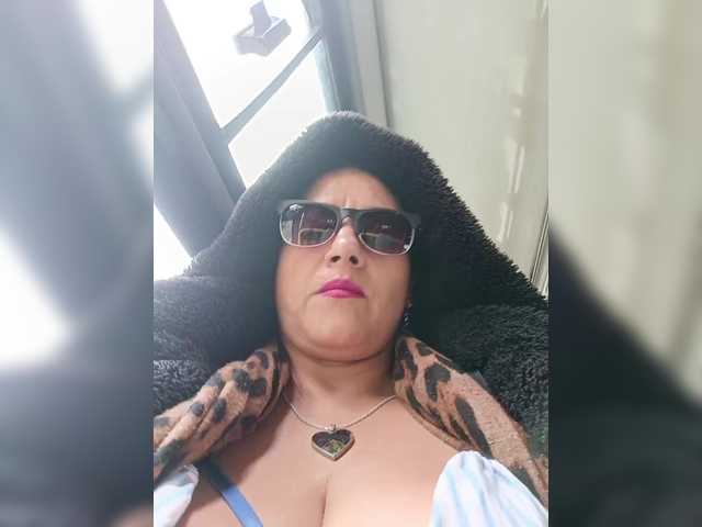 AlexaBrown12's BongaCams show and profile