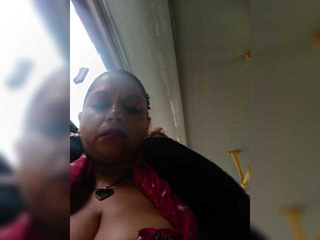 AlexaBrown12's BongaCams show and profile