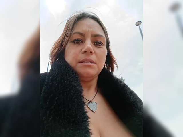 AlexaBrown12's BongaCams show and profile