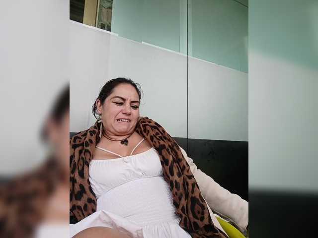 AlexaBrown12's BongaCams show and profile