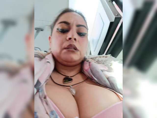 AlexaBrown12 live cam