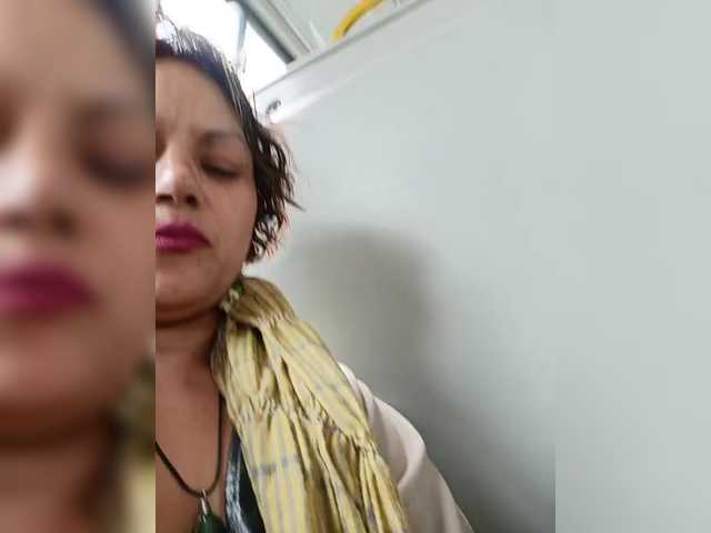 AlexaBrown12's BongaCams show and profile