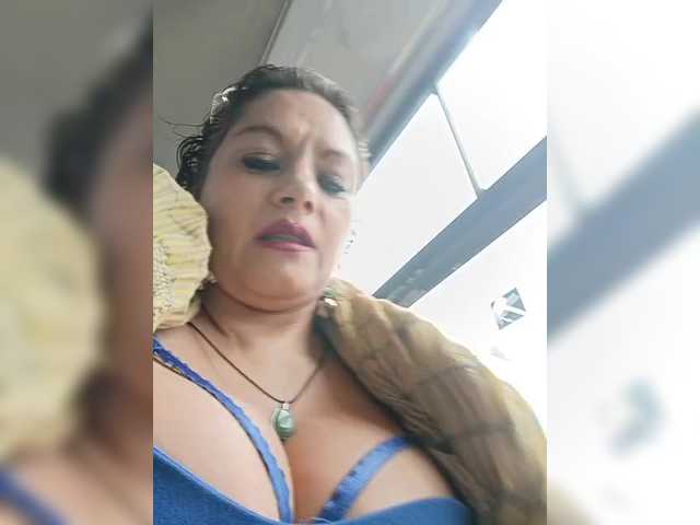 AlexaBrown12's BongaCams show and profile