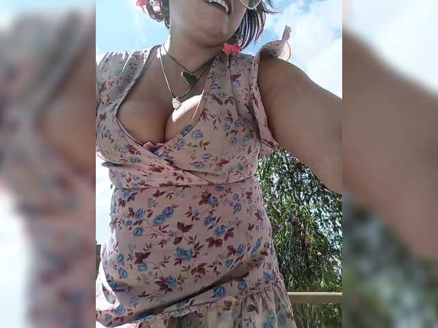 AlexaBrown12's BongaCams show and profile