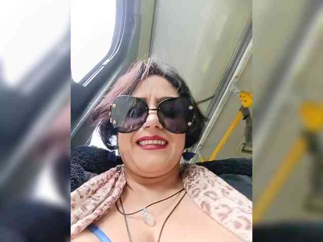 AlexaBrown12 webcam