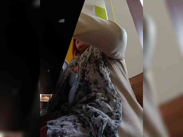 AlexaBrown12 webcam