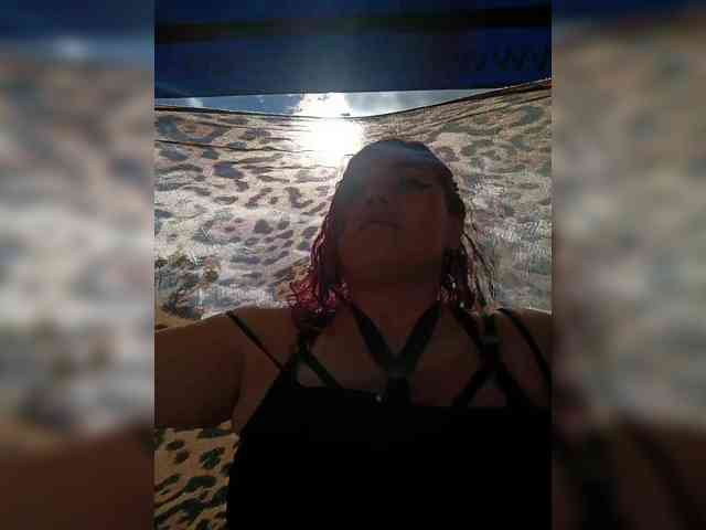 AlexaBrown12 webcam