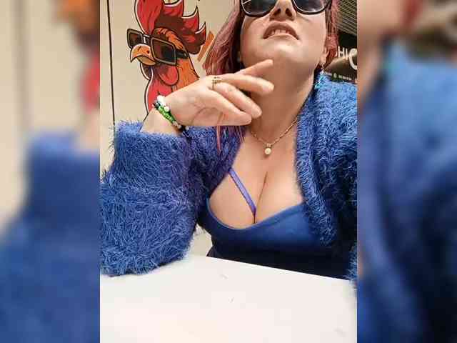 AlexaBrown12 webcam