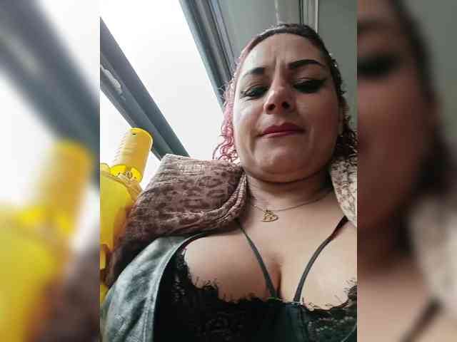 AlexaBrown12 webcam