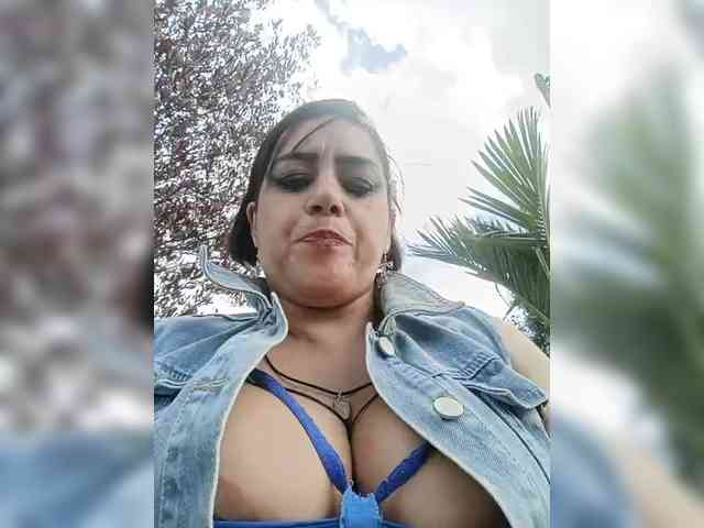 AlexaBrown12 AlexaBrown12