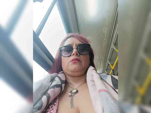 AlexaBrown12 webcam