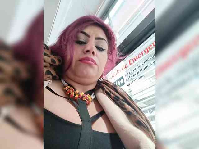 AlexaBrown12 webcam