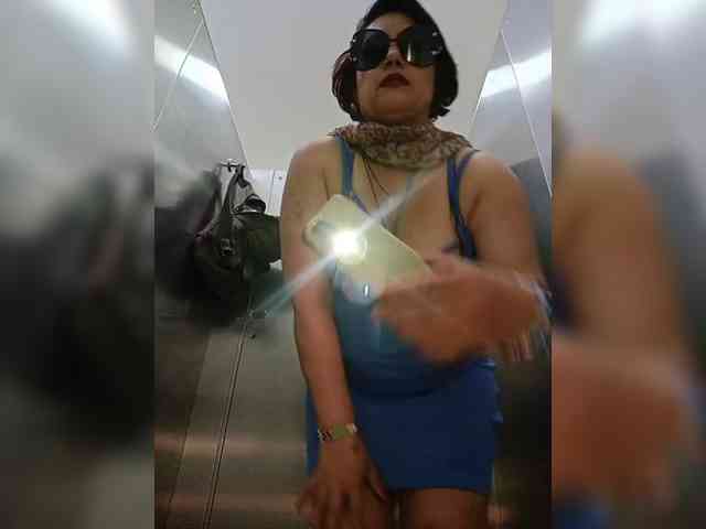 AlexaBrown12 Live Webcam on BongaCams