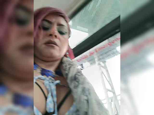 AlexaBrown12 webcam