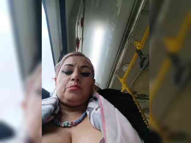 AlexaBrown12 webcam