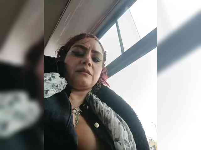 AlexaBrown12 webcam