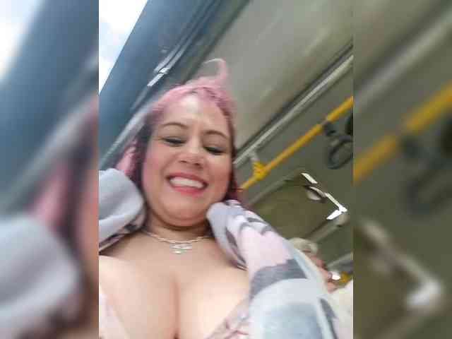 AlexaBrown12 webcam