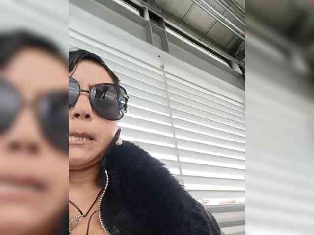 AlexaBrown12 webcam