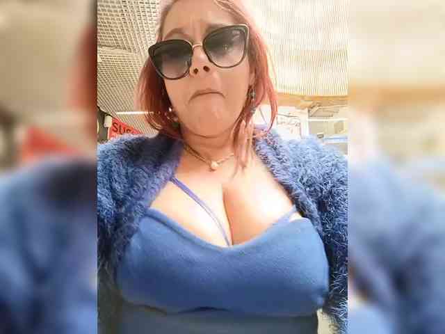 AlexaBrown12 webcam