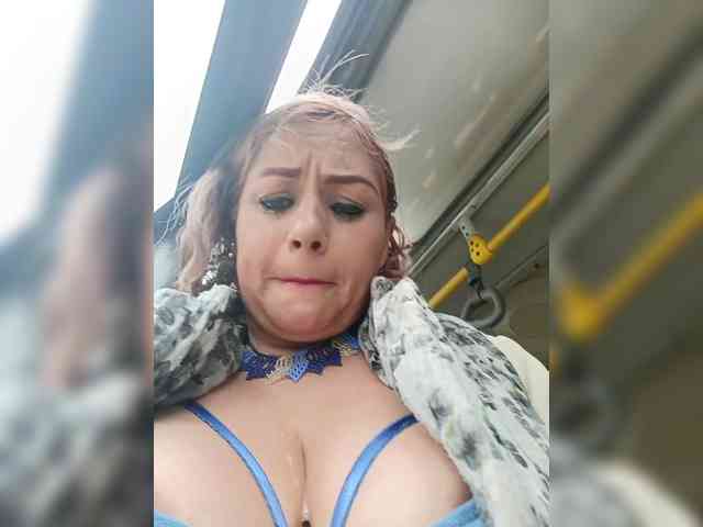 AlexaBrown12 webcam