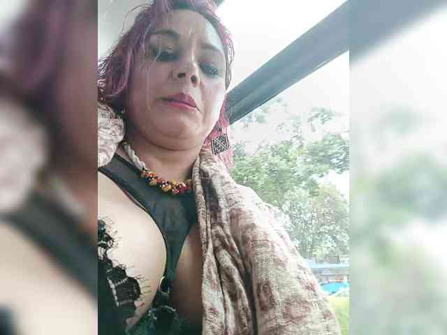 AlexaBrown12 webcam