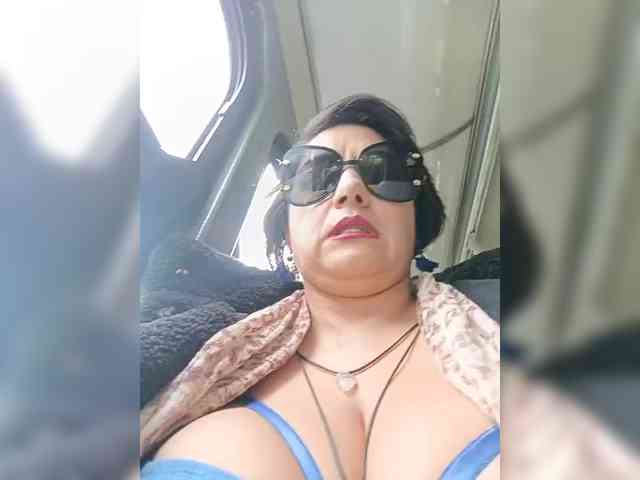AlexaBrown12 webcam