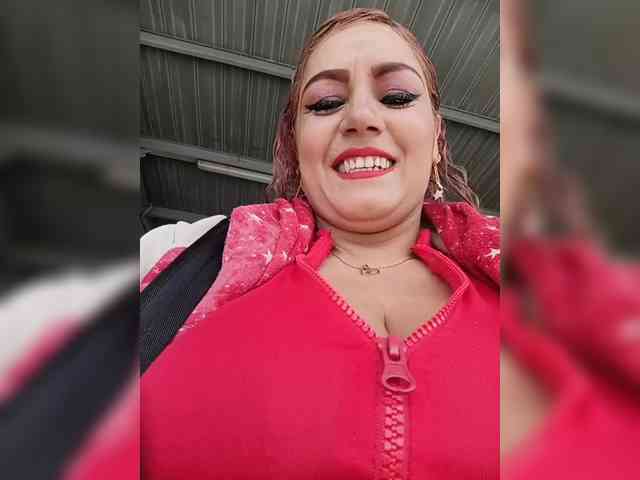 AlexaBrown12 webcam