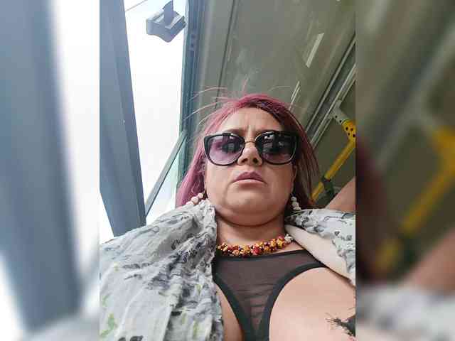AlexaBrown12 webcam