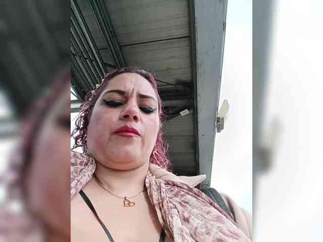 AlexaBrown12 webcam