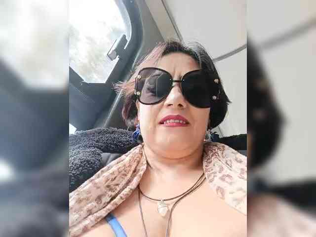 AlexaBrown12 webcam